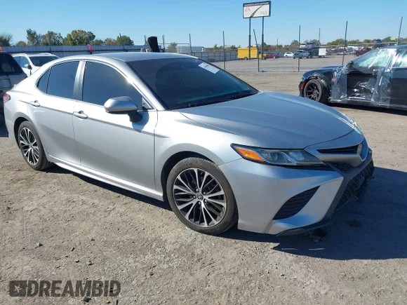 ✅ 2019 Toyota Camry SE • VIN: 4T1B11HK0KU198880 • Lot: 43596003. Wystawiony na IAAI z przebiegiem 199 186 mil. Bezpłatny archiwum sprzedaży aukcyjnych z USA i szczegółowy raport historii pojazdu na DreamBid. Zdjęcie 1.