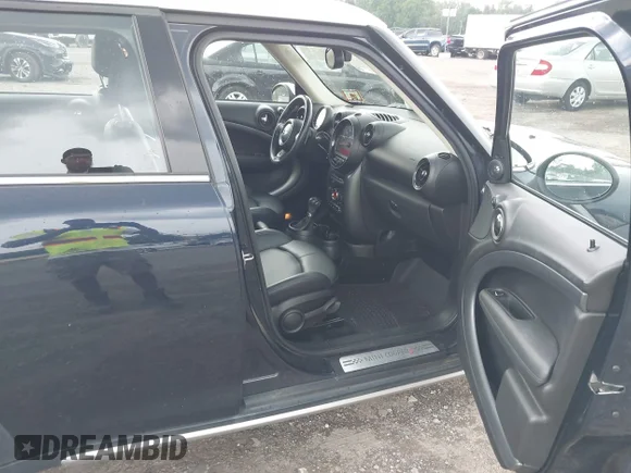 ✅ 2016 MINI Countryman S • VIN: WMWZC5C51GWU04173 • Lot: 42620287. Wystawiony na IAAI z przebiegiem 96 392 mil. Bezpłatny archiwum sprzedaży aukcyjnych z USA i szczegółowy raport historii pojazdu na DreamBid. Zdjęcie 5.