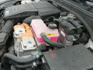 ✅ 2020 Hyundai Ioniq SE • VIN: KMHC75LC1LU235835 • Lot: 41714431. Wystawiony na IAAI z przebiegiem 45 828 mil. Bezpłatny archiwum sprzedaży aukcyjnych z USA i szczegółowy raport historii pojazdu na DreamBid. Zdjęcie 18.