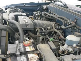 ✅ 2005 Toyota Sequoia SR5 • VIN: 5TDBT44A95S248889 • Lot: 42605821. Wystawiony na IAAI z przebiegiem 154 634 mil. Bezpłatny archiwum sprzedaży aukcyjnych z USA i szczegółowy raport historii pojazdu na DreamBid. Zdjęcie 19.