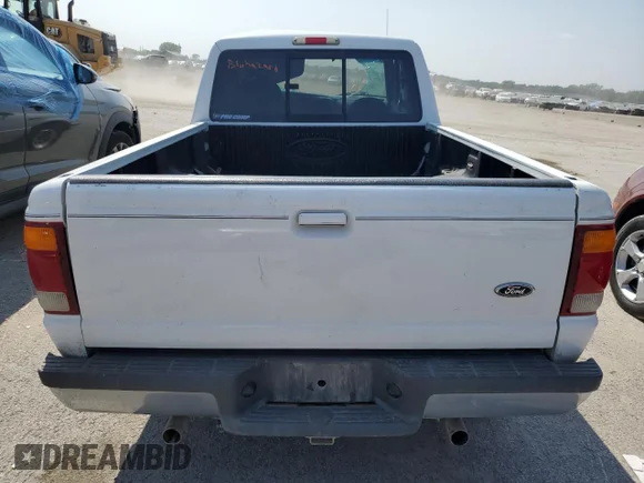 ✅ 1998 Ford Ranger XL • VIN: 1FTYR14X1WTA17306 • Lot: 68239084. Wystawiony na Copart z przebiegiem Nie podano. Bezpłatny archiwum sprzedaży aukcyjnych z USA i szczegółowy raport historii pojazdu na DreamBid. Zdjęcie 6.