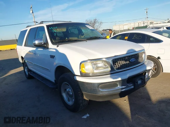 ✅ 1997 Ford Expedition XLT • VIN: 1FMFU18L4VLC15482 • Лот: 44124914. Опубликован ранее на IAAI с пробегом 295 828 миль. Бесплатный доступ к архиву аукционных продаж из США и подробный отчёт об истории автомобиля на DreamBid. Изображение 1.