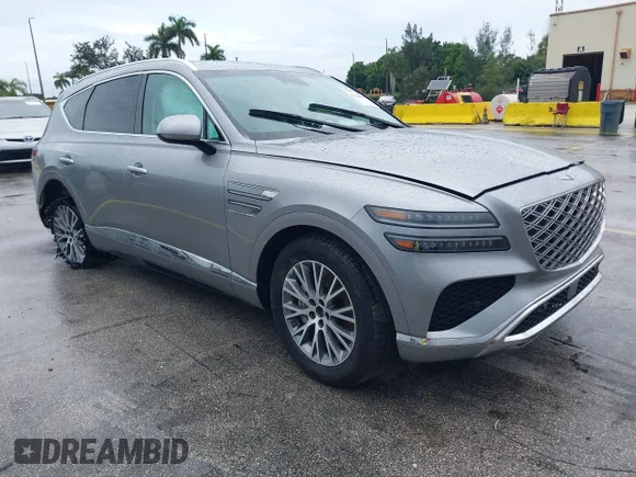 ✅ 2025 Genesis GV80 Standard • VIN: KMUHFESB3SU255554 • Лот: 43238003. Опубліковано раніше на IAAI з пробігом 21 574 миль. Безкоштовний доступ до архіву аукціонних продажів зі США та докладний звіт про історію автомобіля на DreamBid. Зображення 1.
