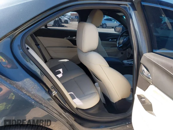 ✅ 2020 Cadillac CT4 Luxury • VIN: 1G6DA5RK4L0123033 • Лот: 42378035. Опубліковано раніше на IAAI з пробігом 61 000 миль. Безкоштовний доступ до архіву аукціонних продажів зі США та докладний звіт про історію автомобіля на DreamBid. Зображення 8.