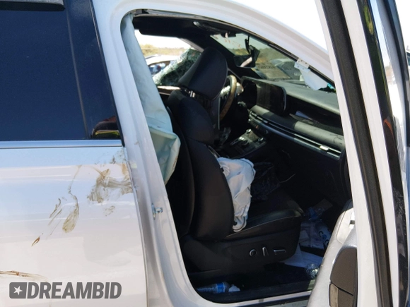✅ 2024 Hyundai Palisade Calligraphy • VIN: KM8R7DGE8RU741008 • Лот: 44823163. Опубліковано раніше на IAAI з пробігом Не вказано. Безкоштовний доступ до архіву аукціонних продажів зі США та докладний звіт про історію автомобіля на DreamBid. Зображення 5.