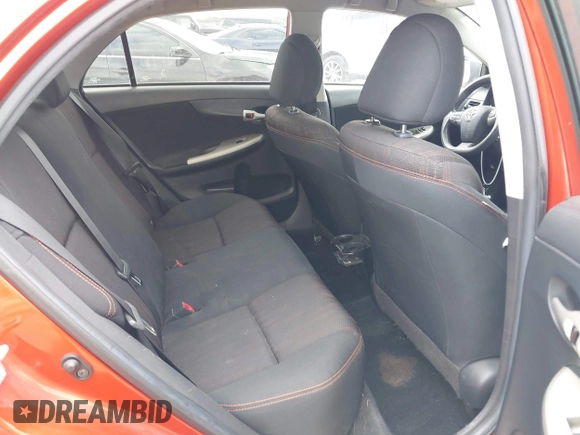 ✅ 2013 Toyota Corolla L • VIN: 2T1BU4EE1DC091879 • Lot: 42601686. Wystawiony na IAAI z przebiegiem 133 600 mil. Bezpłatny archiwum sprzedaży aukcyjnych z USA i szczegółowy raport historii pojazdu na DreamBid. Zdjęcie 8.