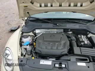 ✅ 2019 Volkswagen Beetle S • VIN: 3VW5DAAT3KM500286 • Lot: 63219395. Listed on Copart with 20,352 mi. Free auction sales archive from the USA and detailed vehicle history report at DreamBid. Image 16.