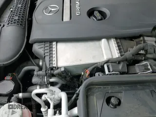 ✅ 2018 Mercedes-Benz C 350e • VIN: 55SWF4HB2JU270404 • Lot: 42346589. Wystawiony na IAAI z przebiegiem 87 320 mil. Bezpłatny archiwum sprzedaży aukcyjnych z USA i szczegółowy raport historii pojazdu na DreamBid. Zdjęcie 20.