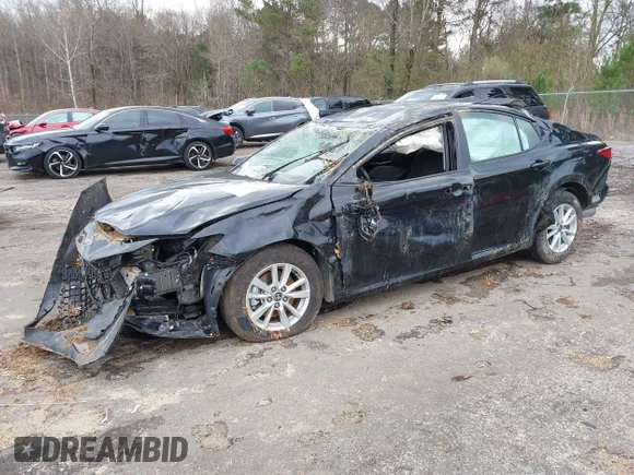 ✅ 2025 Toyota Camry LE • VIN: 4T1DAACK5SU116240 • Lot: 44184337. Wystawiony na IAAI z przebiegiem 21 767 mil. Bezpłatny archiwum sprzedaży aukcyjnych z USA i szczegółowy raport historii pojazdu na DreamBid. Zdjęcie 2.