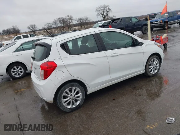 ✅ 2021 Chevrolet Spark 1LT • VIN: KL8CD6SA4MC731117 • Lot: 41729563. Wystawiony na IAAI z przebiegiem 61 533 mil. Bezpłatny archiwum sprzedaży aukcyjnych z USA i szczegółowy raport historii pojazdu na DreamBid. Zdjęcie 4.