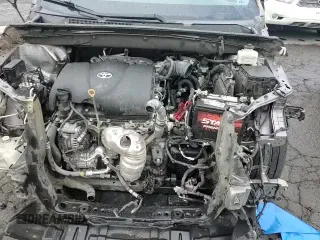 ✅ 2018 Toyota Highlander XLE • VIN: 5TDJZRFH1JS819447 • Lot: 85589585. Wystawiony na Copart z przebiegiem 131 459 mil. Bezpłatny archiwum sprzedaży aukcyjnych z USA i szczegółowy raport historii pojazdu na DreamBid. Zdjęcie 13.