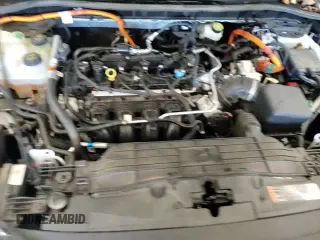 ✅ 2024 Ford Escape ST-Line Select • VIN: 1FMCU9NZ1RUA82545 • Lot: 90087595. Wystawiony na Copart z przebiegiem 17 093 mil. Bezpłatny archiwum sprzedaży aukcyjnych z USA i szczegółowy raport historii pojazdu na DreamBid. Zdjęcie 14.