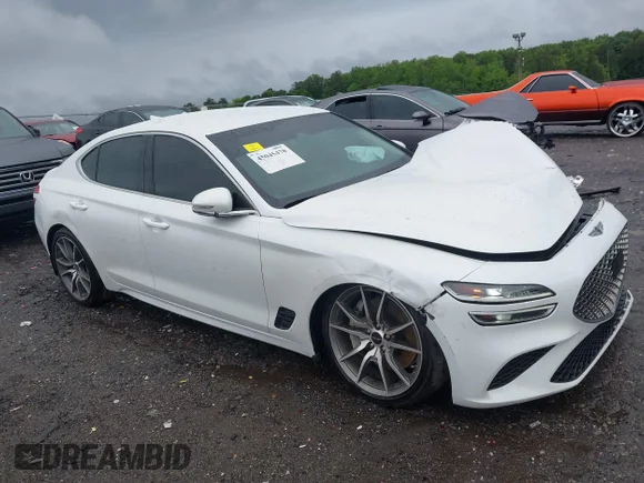 ✅ 2025 Genesis G70 2.5T • VIN: KMTG34SC7SU147742 • Lot: 45045478. Wystawiony na IAAI z przebiegiem 20 301 mil. Bezpłatny archiwum sprzedaży aukcyjnych z USA i szczegółowy raport historii pojazdu na DreamBid. Zdjęcie 1.