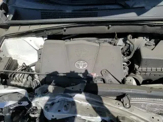 ✅ 2019 Toyota Highlander LE • VIN: 5TDZZRFH4KS294498 • Лот: 54361595. Опубликован ранее на Copart с пробегом 93 320 миль. Бесплатный доступ к архиву аукционных продаж из США и подробный отчёт об истории автомобиля на DreamBid. Изображение 15.