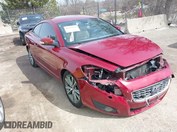 ✅ 2012 Volvo C70 T5 • VIN: YV1672MC8CJ123494 • Lot: 41925850. Listed on IAAI with 161,107 mi. Free auction sales archive from the USA and detailed vehicle history report at DreamBid. Image 1.