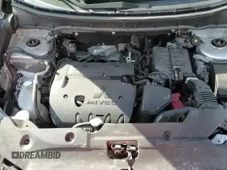 ✅ 2018 Mitsubishi Outlander SEL • VIN: JA4AR4AWXJZ007176 • Lot: 53890975. Listed on Copart with 105,196 mi. Free auction sales archive from the USA and detailed vehicle history report at DreamBid. Image 16.