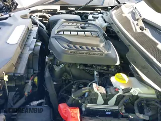 ✅ 2024 Jeep Wagoneer Series III • VIN: 1C4SJVDP2RS155659 • Lot: 41965080. Wystawiony na IAAI z przebiegiem 9 297 mil. Bezpłatny archiwum sprzedaży aukcyjnych z USA i szczegółowy raport historii pojazdu na DreamBid. Zdjęcie 19.