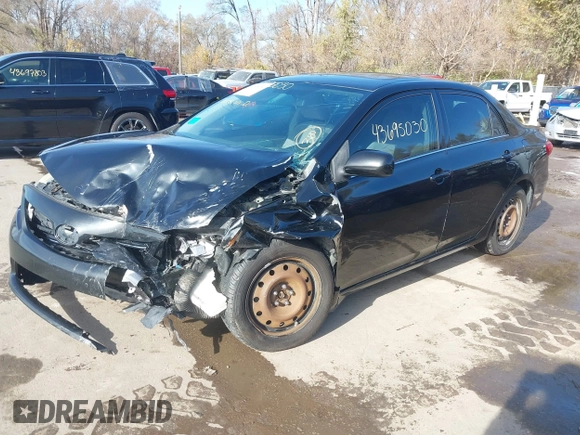 ✅ 2013 Toyota Corolla LE • VIN: JTDBU4EE9DJ119769 • Lot: 43695030. Wystawiony na IAAI z przebiegiem 157 545 mil. Bezpłatny archiwum sprzedaży aukcyjnych z USA i szczegółowy raport historii pojazdu na DreamBid. Zdjęcie 2.