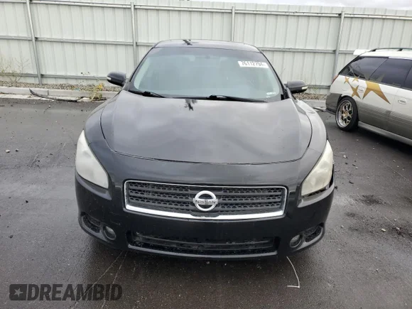 ✅ 2009 Nissan Maxima SV • VIN: 1N4AA51E79C818898 • Лот: 76112794. Опубликован ранее на Copart с пробегом 123 870 миль. Бесплатный доступ к архиву аукционных продаж из США и подробный отчёт об истории автомобиля на DreamBid. Изображение 5.