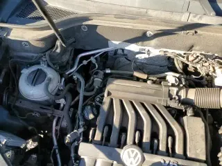 ✅ 2018 Volkswagen Atlas Launch Edition • VIN: 1V2BR2CA1JC515229 • Lot: 90489735. Wystawiony na Copart z przebiegiem 91 856 mil. Bezpłatny archiwum sprzedaży aukcyjnych z USA i szczegółowy raport historii pojazdu na DreamBid. Zdjęcie 14.