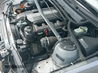 ✅ 2003 BMW 3 Series 330i • VIN: WBAEV53463KM04252 • Lot: 42006945. Wystawiony na IAAI z przebiegiem 193 387 mil. Bezpłatny archiwum sprzedaży aukcyjnych z USA i szczegółowy raport historii pojazdu na DreamBid. Zdjęcie 12.