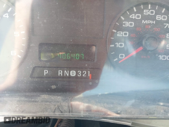 ✅ 2005 Ford F-250 • VIN: 1FDNF20525EA87904 • Lot: 42137022. Wystawiony na IAAI z przebiegiem 406 407 mil. Bezpłatny archiwum sprzedaży aukcyjnych z USA i szczegółowy raport historii pojazdu na DreamBid. Zdjęcie 7.