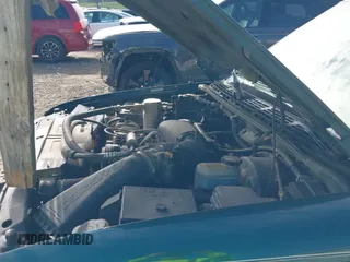 ✅ 1998 Chevrolet S-10 • VIN: 1GCCS14W8W8121476 • Lot: 43405163. Listed on IAAI with Not provided. Free auction sales archive from the USA and detailed vehicle history report at DreamBid. Image 20.