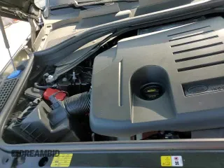 ✅ 2025 Land Rover Range Rover SE • VIN: SALKP9FU5SA281205 • Lot: 60513115. Wystawiony na Copart z przebiegiem 2 779 mil. Bezpłatny archiwum sprzedaży aukcyjnych z USA i szczegółowy raport historii pojazdu na DreamBid. Zdjęcie 16.