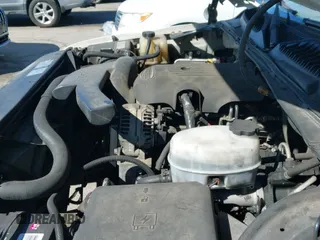 ✅ 2006 Chevrolet Suburban LS • VIN: 3GNEC16Z76G118566 • Lot: 43366685. Wystawiony na IAAI z przebiegiem 219 677 mil. Bezpłatny archiwum sprzedaży aukcyjnych z USA i szczegółowy raport historii pojazdu na DreamBid. Zdjęcie 11.