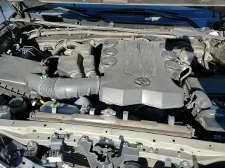 ✅ 2019 Toyota 4Runner SR5 Premium • VIN: JTEZU5JR9K5193580 • Lot: 91584745. Wystawiony na Copart z przebiegiem 106 120 mil. Bezpłatny archiwum sprzedaży aukcyjnych z USA i szczegółowy raport historii pojazdu na DreamBid. Zdjęcie 16.