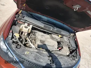 ✅ 2018 Chrysler Pacifica LX • VIN: 2C4RC1CG2JR157016 • Lot: 85005745. Wystawiony na Copart z przebiegiem 82 378 mil. Bezpłatny archiwum sprzedaży aukcyjnych z USA i szczegółowy raport historii pojazdu na DreamBid. Zdjęcie 14.