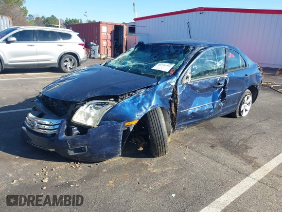✅ 2006 Ford Fusion SE • VIN: 3FAFP07Z96R233447 • Lot: 43792410. Wystawiony na IAAI z przebiegiem 155 598 mil. Bezpłatny archiwum sprzedaży aukcyjnych z USA i szczegółowy raport historii pojazdu na DreamBid. Zdjęcie 2.
