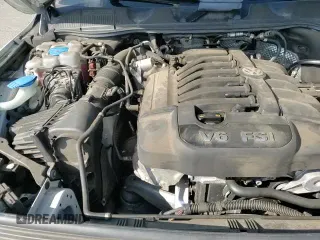 ✅ 2017 Volkswagen Touareg Wolfsburg Edition • VIN: WVGRF7BP9HD002922 • Lot: 81529665. Listed on Copart with 48,104 mi. Free auction sales archive from the USA and detailed vehicle history report at DreamBid. Image 14.