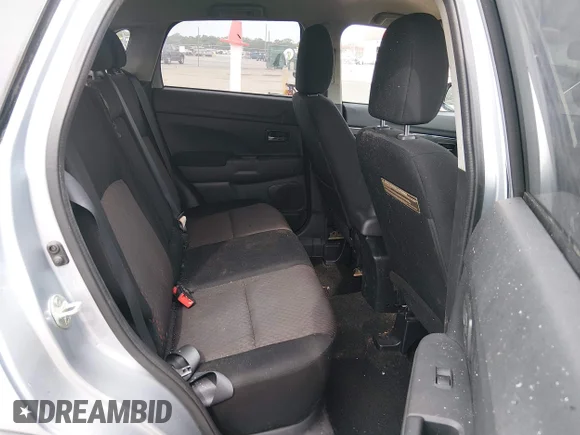 ✅ 2017 Mitsubishi Outlander ES • VIN: JA4AP3AUXHZ065782 • Lot: 45018629. Listed on IAAI with 103,913 mi. Free auction sales archive from the USA and detailed vehicle history report at DreamBid. Image 8.