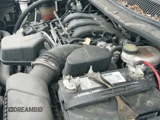 ✅ 2019 Ford Police Interceptor Utility • VIN: 1FM5K8AR1KGA62699 • Lot: 40735851. Wystawiony na IAAI z przebiegiem 76 605 mil. Bezpłatny archiwum sprzedaży aukcyjnych z USA i szczegółowy raport historii pojazdu na DreamBid. Zdjęcie 19.