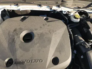 ✅ 2021 Volvo XC40 R-Design • VIN: YV4162UM8M2499388 • Lot: 90114585. Wystawiony na Copart z przebiegiem 29 886 mil. Bezpłatny archiwum sprzedaży aukcyjnych z USA i szczegółowy raport historii pojazdu na DreamBid. Zdjęcie 14.