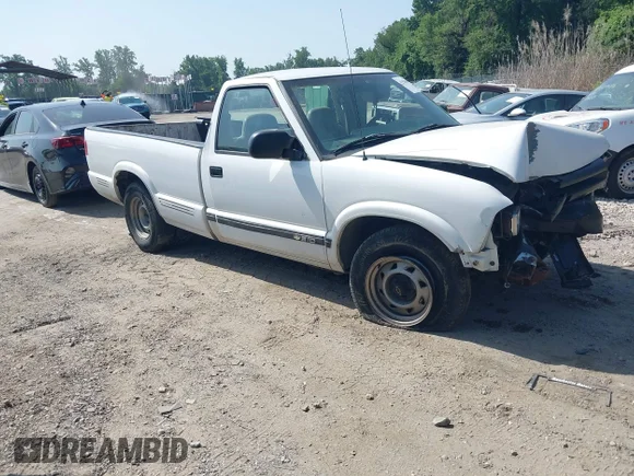 ✅ 1996 Chevrolet S-10 • VIN: 1GCCS14X8TK208057 • Лот: 45538000. Опубліковано раніше на IAAI з пробігом 40 503 миль. Безкоштовний доступ до архіву аукціонних продажів зі США та докладний звіт про історію автомобіля на DreamBid. Зображення 1.
