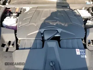 ✅ 2025 Porsche Cayenne • VIN: WP1AA2AY0SDA03394 • Lot: 70477895. Listed on Copart with 1,301 mi. Free auction sales archive from the USA and detailed vehicle history report at DreamBid. Image 14.