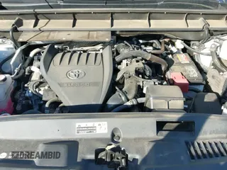 ✅ 2024 Toyota Highlander XSE • VIN: 5TDKDRAH4RS052389 • Lot: 43370259. Listed on IAAI with 36,786 mi. Free auction sales archive from the USA and detailed vehicle history report at DreamBid. Image 19.