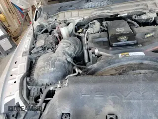 ✅ 2017 Ram 3500 Tradesman • VIN: 3C63RRGLXHG730097 • Lot: 81964815. Listed on Copart with 129,041 mi. Free auction sales archive from the USA and detailed vehicle history report at DreamBid. Image 16.