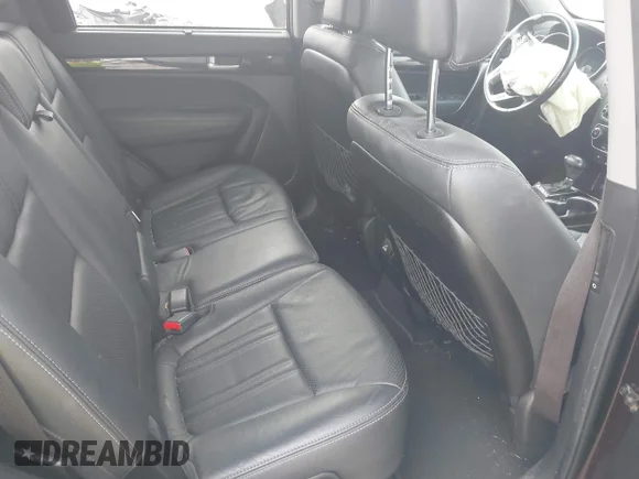 ✅ 2014 Kia Sorento EX • VIN: 5XYKUDA7XEG543518 • Lot: 44681326. Wystawiony na IAAI z przebiegiem 142 254 mil. Bezpłatny archiwum sprzedaży aukcyjnych z USA i szczegółowy raport historii pojazdu na DreamBid. Zdjęcie 8.