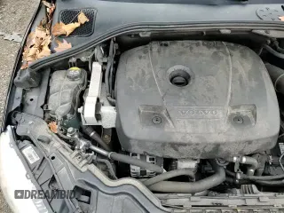 ✅ 2017 Volvo V60 • VIN: YV440MWKXH1029624 • Lot: 90904575. Wystawiony na Copart z przebiegiem 117 846 mil. Bezpłatny archiwum sprzedaży aukcyjnych z USA i szczegółowy raport historii pojazdu na DreamBid. Zdjęcie 14.