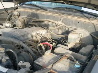 ✅ 2004 Toyota Tundra Limited • VIN: 5TBET38144S451620 • Lot: 41399718. Wystawiony na IAAI z przebiegiem 198 808 mil. Bezpłatny archiwum sprzedaży aukcyjnych z USA i szczegółowy raport historii pojazdu na DreamBid. Zdjęcie 18.