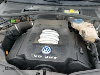 ✅ 2003 Volkswagen Passat GLX • VIN: WVWRH63B93P203657 • Lot: 41926224. Listed on IAAI with 124,125 mi. Free auction sales archive from the USA and detailed vehicle history report at DreamBid. Image 12.