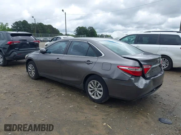 ✅ 2017 Toyota Camry LE • VIN: 4T1BF1FK5HU285476 • Lot: 45053883. Wystawiony na IAAI z przebiegiem 236 556 mil. Bezpłatny archiwum sprzedaży aukcyjnych z USA i szczegółowy raport historii pojazdu na DreamBid. Zdjęcie 3.
