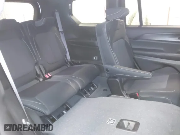 ✅ 2024 Jeep Grand Cherokee Altitude • VIN: 1C4RJKAG3R8572948 • Lot: 43908791. Wystawiony na IAAI z przebiegiem 17 415 mil. Bezpłatny archiwum sprzedaży aukcyjnych z USA i szczegółowy raport historii pojazdu na DreamBid. Zdjęcie 8.