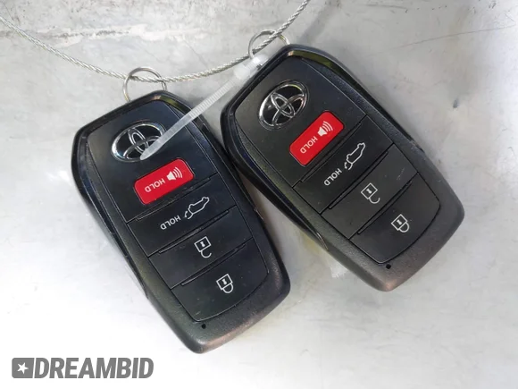 ✅ 2024 Toyota Venza Limited • VIN: JTEAAAAH8RJ187602 • Lot: 44684178. Wystawiony na IAAI z przebiegiem 8 969 mil. Bezpłatny archiwum sprzedaży aukcyjnych z USA i szczegółowy raport historii pojazdu na DreamBid. Zdjęcie 11.