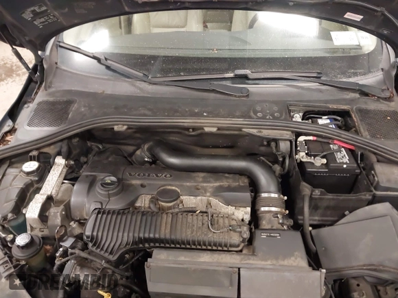 ✅ 2013 Volvo S60 T5 Premier • VIN: YV1612FSXD2217426 • Lot: 43941995. Wystawiony na IAAI z przebiegiem 101 510 mil. Bezpłatny archiwum sprzedaży aukcyjnych z USA i szczegółowy raport historii pojazdu na DreamBid. Zdjęcie 10.