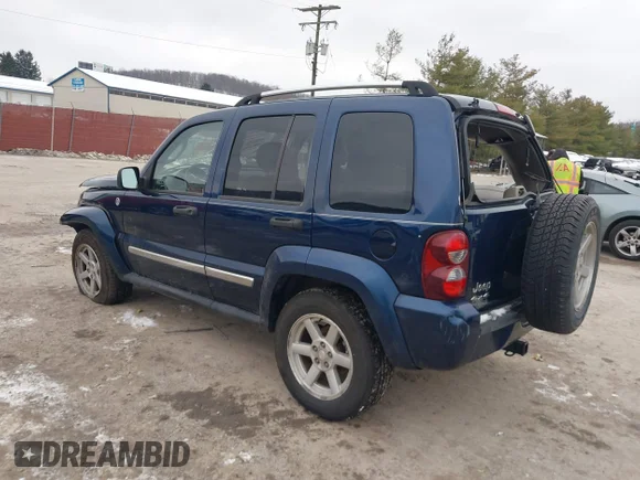 ✅ 2005 Jeep Liberty Limited • VIN: 1J4GL58K95W579514 • Lot: 43877414. Wystawiony na IAAI z przebiegiem 162 463 mil. Bezpłatny archiwum sprzedaży aukcyjnych z USA i szczegółowy raport historii pojazdu na DreamBid. Zdjęcie 3.