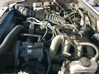 ✅ 1998 Ford Ranger XL • VIN: 1FTYR10C8WUC03065 • Lot: 43148193. Wystawiony na IAAI z przebiegiem 203 289 mil. Bezpłatny archiwum sprzedaży aukcyjnych z USA i szczegółowy raport historii pojazdu na DreamBid. Zdjęcie 12.